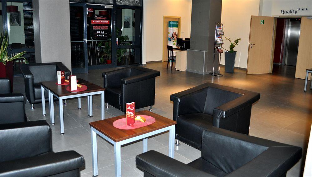 Economy Silesian Hotel Katoviçe Dış mekan fotoğraf