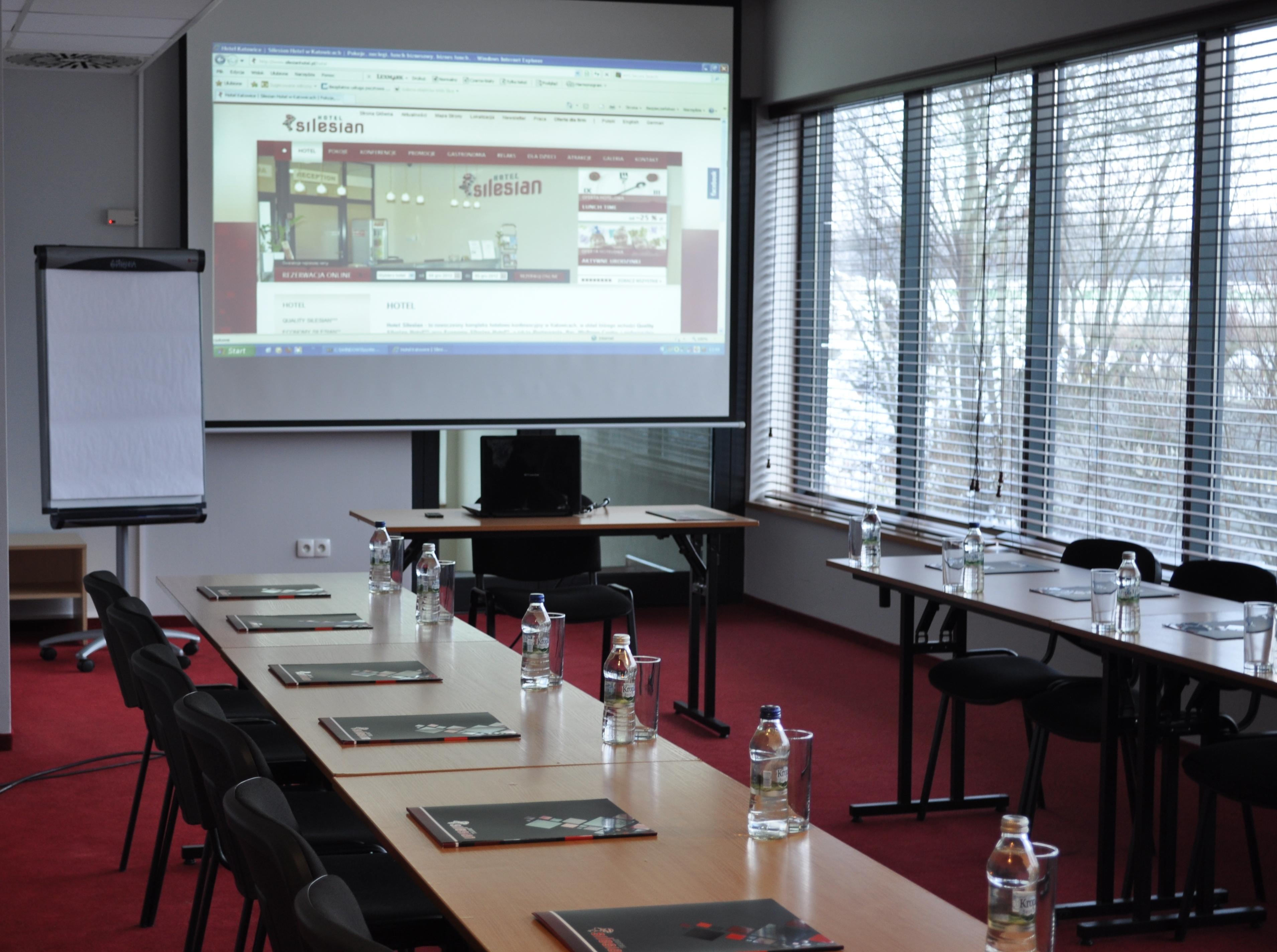 Economy Silesian Hotel Katoviçe Dış mekan fotoğraf
