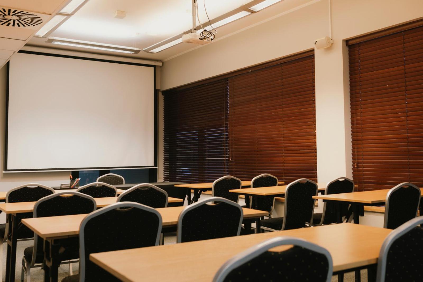 Economy Silesian Hotel Katoviçe Dış mekan fotoğraf