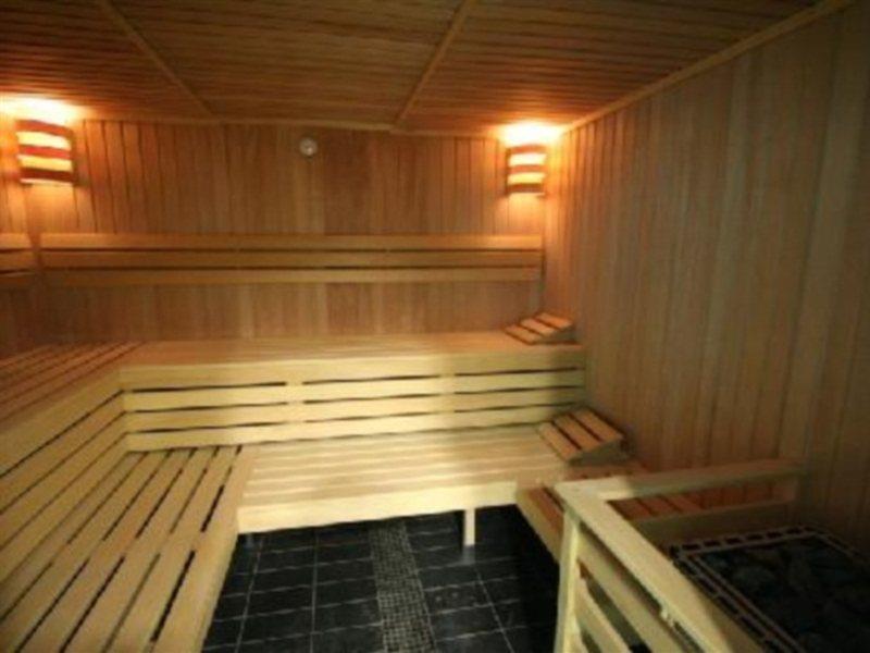 Economy Silesian Hotel Katoviçe Dış mekan fotoğraf