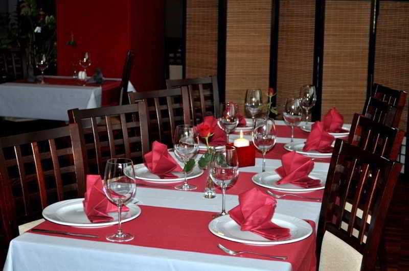 Economy Silesian Hotel Katoviçe Dış mekan fotoğraf