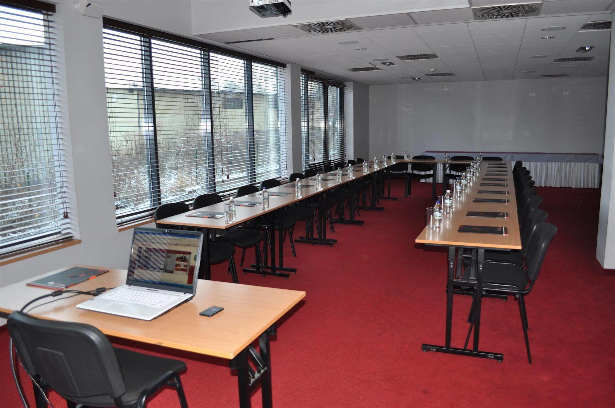 Economy Silesian Hotel Katoviçe Dış mekan fotoğraf